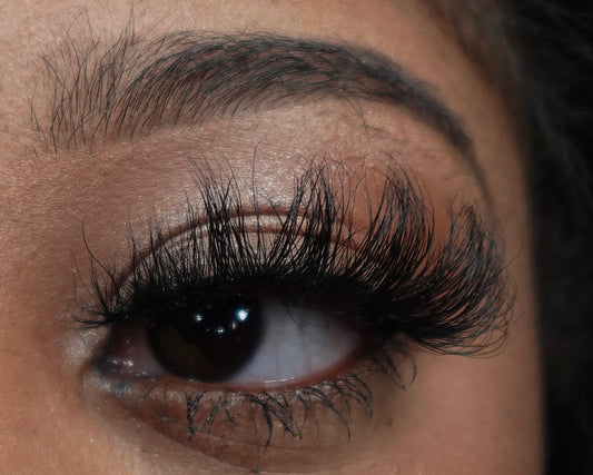 Bossy lashes