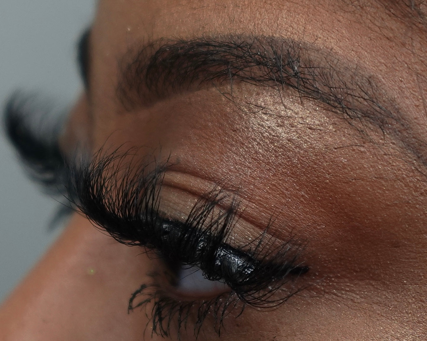 Bossy lashes